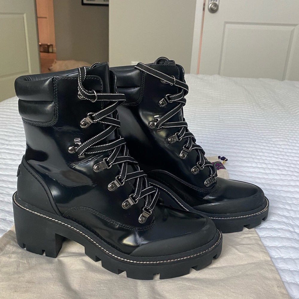Tory BurchTory Burch Lug-Sole Hiker Ankle Boot